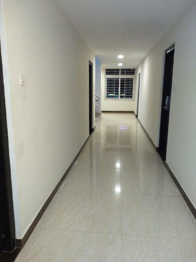 Saravanaa Residency Madurai Buitenkant foto